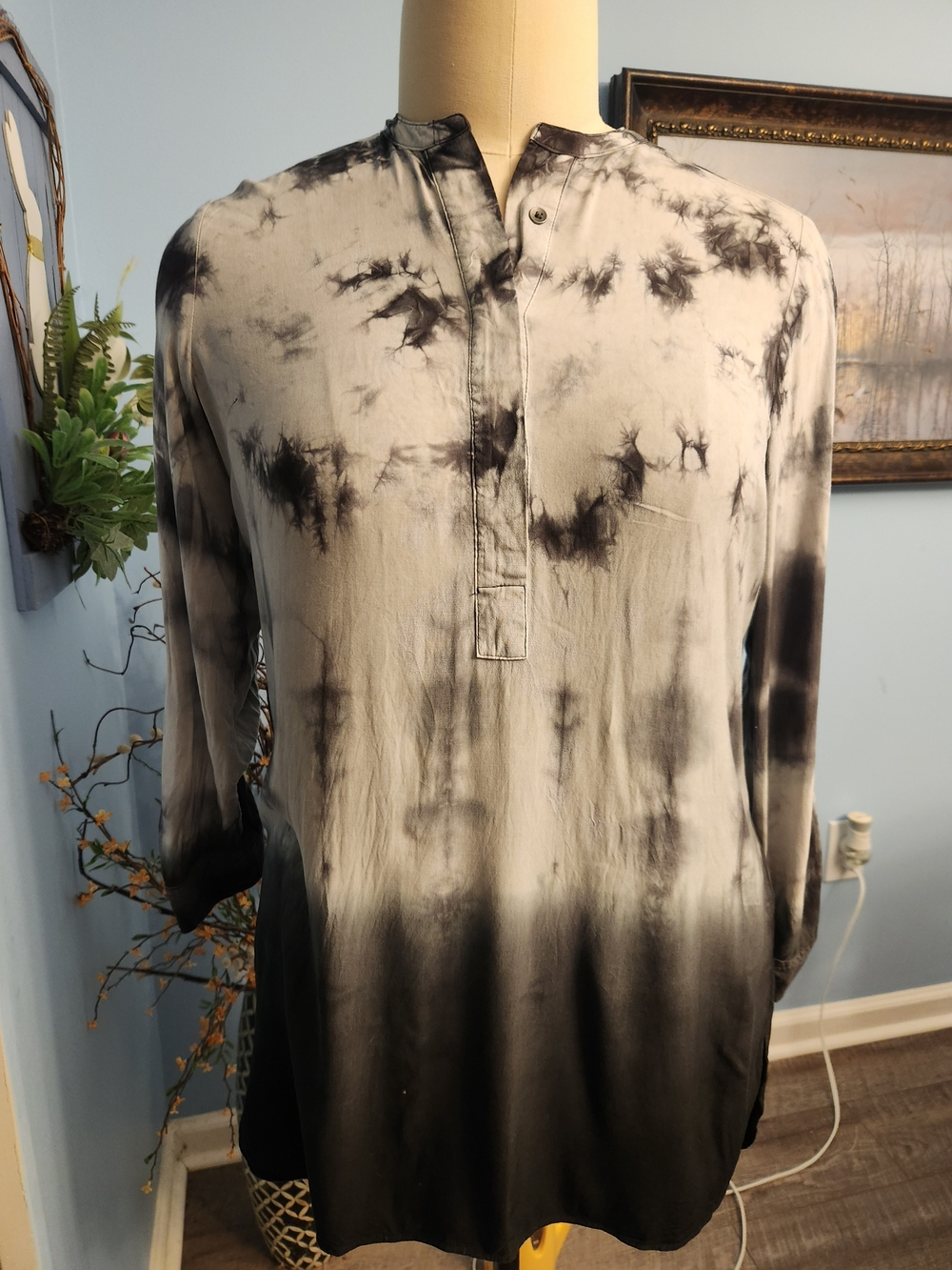 Rock & Republic Black and White Tie-Dye Long Sleeve Dress